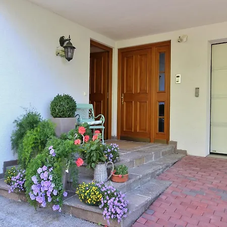 In Near Bus Apartmán *